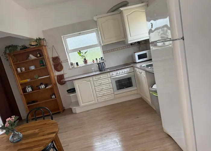 A Self Catering Guest In Lagoa Apartman